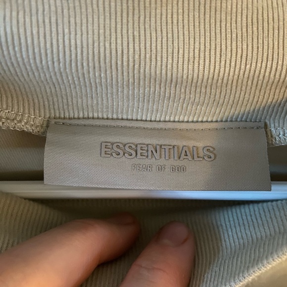 Men’s Essentials long sleeve tee - Picture 3 of 4